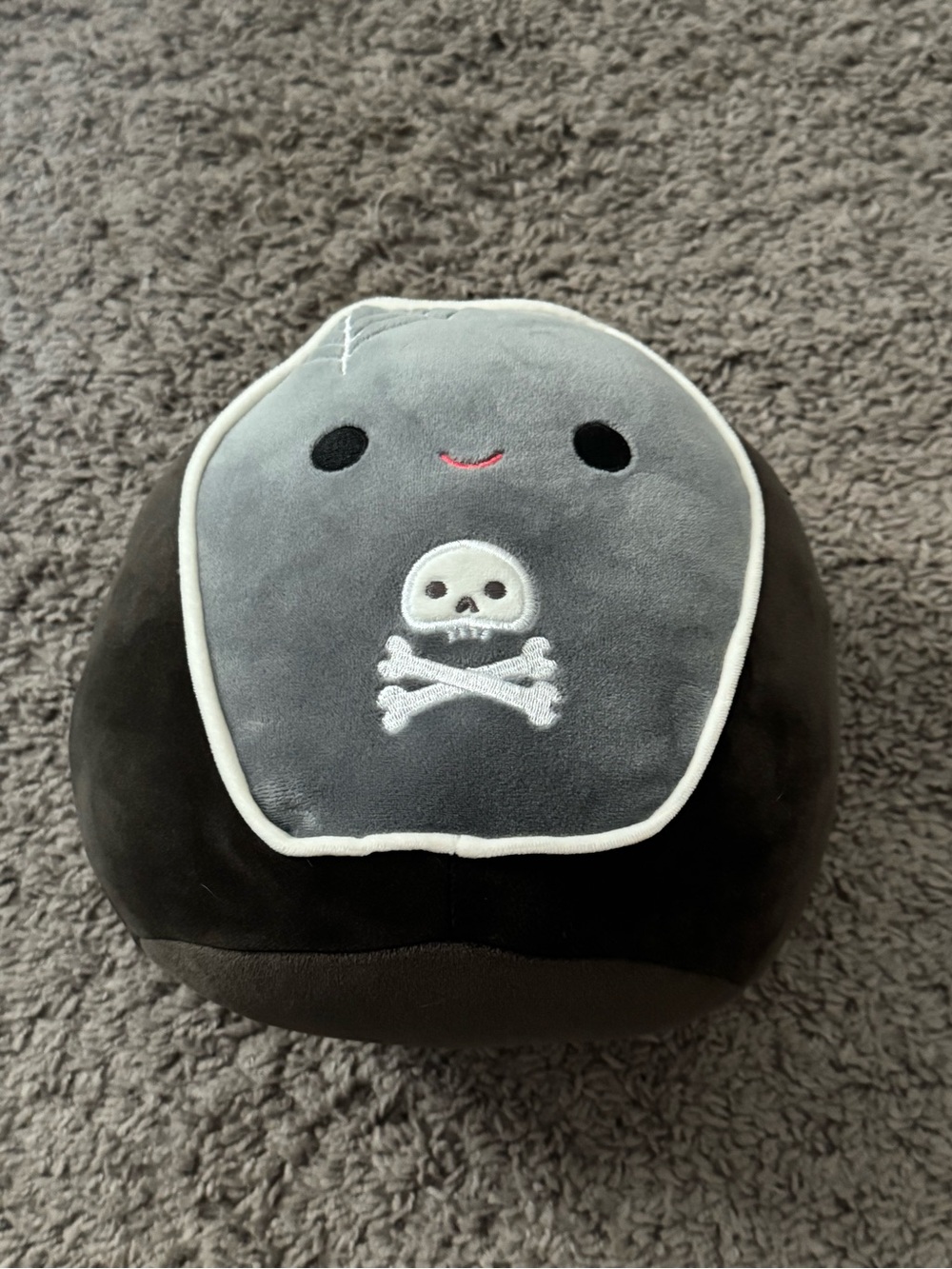 Squishmallow Alva the Coffin 8”